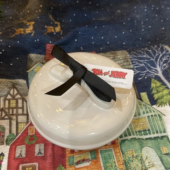 NWT Hard to Find - Rae Dunn Tom & Jerry Collection “BESTIES FOREVER”  Canister - Picture 4 of 9